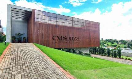 Casa à venda no Condomínio Terras de Canaã com 3 quartos e  336 m² de área útil