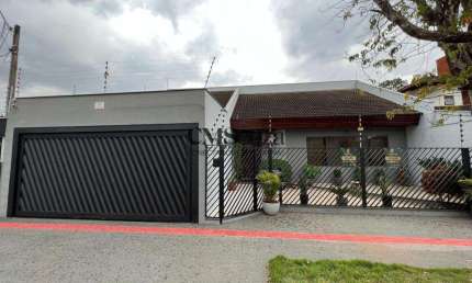 Casa à venda e para alugar em Londrina, Mediterrâneo, com 5 quartos, com 100 m²