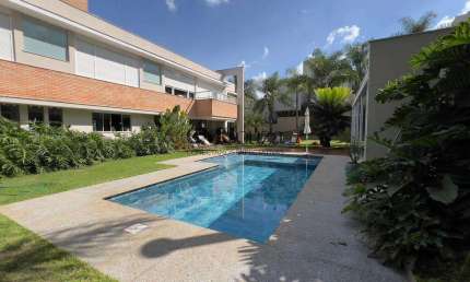 Casa à venda em Londrina, Esperança, com 5 quartos, com 480.32 m²