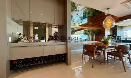 Apartamento à venda em Londrina, Santa Rosa, com 3 suítes, com 181.42 m², Maison Victoria