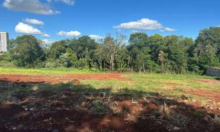 Terreno à venda em Londrina no Jardim Mediterrãneo com 842.97 m²