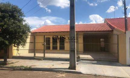 Casa à venda em Londrina, Boa Vista, com 5 quartos, com 211.62 m²