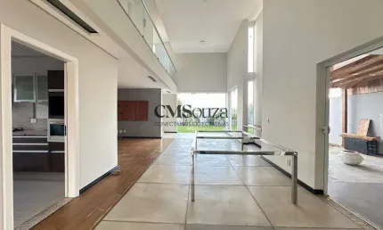 Casa à venda em no Condomínio Bela Manhã  com 3 quartos, com 213 m²