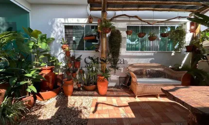 Casa para alugar em Londrina, Jardim Nova Esperança, com 3 quartos, com 149.86 m²
