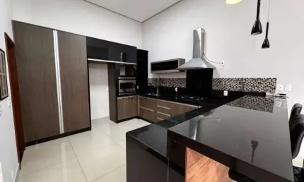 Casa à venda em londrina, granville parque residencial, com 2 suítes, com 165 m², condomínio petit ville