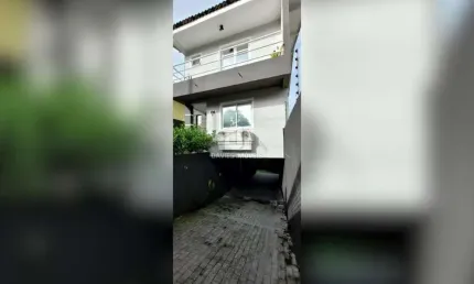 Casa em condomínio fechado com 3 quartos à venda na Rua Sapopema, Santa Cândida, Curitiba por R$ 710.094