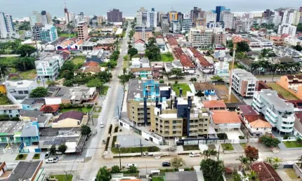 Apartamento com 2 quartos à venda na Rua São Mateus, 1364, Caiobá, Matinhos, 59 m2 por R$ 646.285