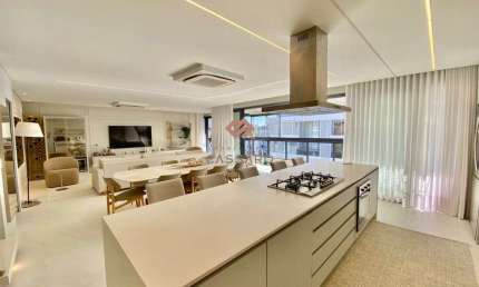 Cobertura com 4 quartos à venda em Jurerê, Florianópolis , 240 m2 por R$ 6.650.000