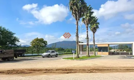 Terreno em condomínio fechado à venda no Ratones, Florianópolis  por R$ 1.200.000