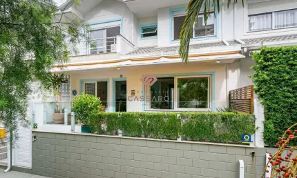 Casa com 3 quartos à venda em Jurerê Internacional, Florianópolis , 220 m2 por R$ 2.500.000