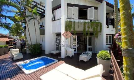 Casa com 6 quartos à venda em Jurerê Internacional, Florianópolis , 650 m2 por R$ 8.250.000