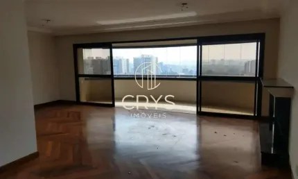 Imperdível! Apartamento de luxo com 4 suítes na Vila Andrade, São Paulo-SP: 250m², 4 quartos, sala ampla, 5 banheiros e 4 vagas.