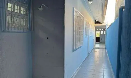 Casa à venda no bairro Vila Assunção - Praia Grande/SP