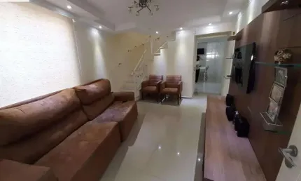 Sobrado Padrão para Venda em Chora Menino São Paulo-SP