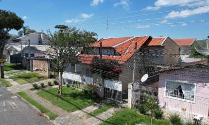 SOBRADO COM 6 QUARTOS, 6 VAGAS, NO BAIRRO SANTA QUITÉRIA - CURITIBA