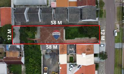 Terreno de 696 m², localizado no bairro Fanny em Curitiba/PR