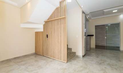 Sobrado à venda, 3 quartos, 1 suíte, 3 vagas no Santa Cândida, Curitiba,
