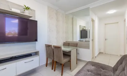 Apartamento semimobiliado, 2 quartos, 1 vaga livre, no Tingui - Curitiba/PR