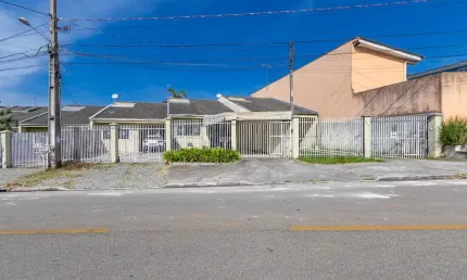 Casa Térrea com 3 Dormitórios – Rua Manágua, 290 – Pinhais/PR