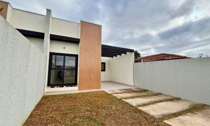Casa Térrea,  03 Dormitórios sendo 01 Suíte - Ouro Fino - São José dos Pinhais