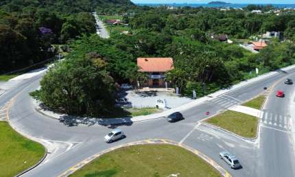 Área comercial bem localizada à venda com 5141 m² - Ubatuba - São Francisco do Sul/SC