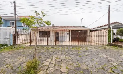 Casa comercial com 5 salas para alugar na Rua Padre Manuel da Nóbrega, 2076, Fanny, Curitiba