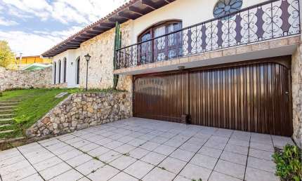 Casa comercial com 6 salas para alugar na Rua Doutor Roberto Barrozo, 1510, Centro Cívico, Curitiba