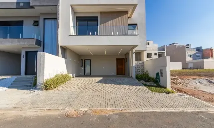 Sobrado à venda no bairro costeira - são josé dos pinhais