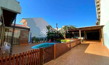 Casa 4 dormitórios e 1 Ampla Suíte no Coqueiral  -  Cascavel