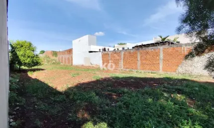 Terreno à venda no Esmeralda, Cascavel 