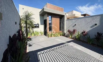 Casa com 2 dormitórios no Paraíso Tropical I em Cascavel