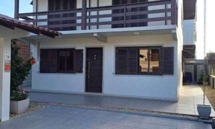 Barra Velha - Praia Central - Sobrado averbado com 204 m2, 120 mts da praia
