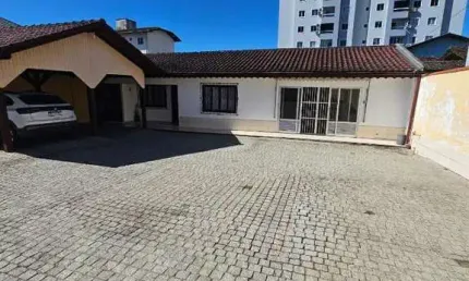 Floresta - casa plana com 5 dorm sendo 1 suite prox ao condor sul, na rua são paulo 2049