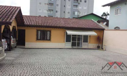 Floresta - Terreno c/1052,48 m2 prox. ao Condor, frente para rua Sao Paulo