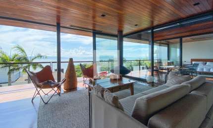 MARAVILHOSA CASA EM CONDOMÍNIO FECHADO COM VISTA PARA O MAR - CACUPÉ