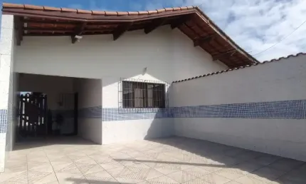 Casa 02 dormitórios mais edícula  no Bairro Vila Atlântica