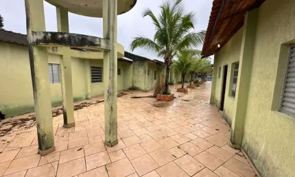 Casa comercial com 16 salas à venda na Avenida Luciano De Bona, 18000, Balneário Barra De Jangada, Peruíbe