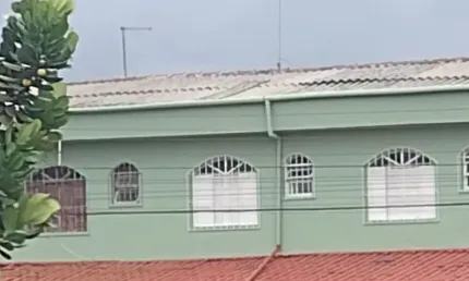 Sobrado 4 dormitorios, com espaco para fazer piscina