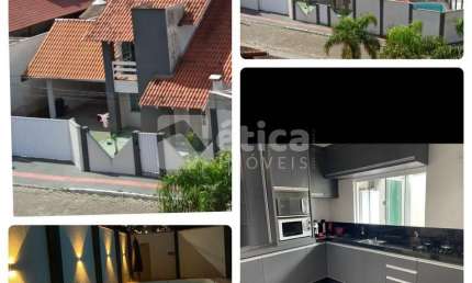 casa de esquina no Bairro Dom Bosco  próximo de mercados e universidade univali