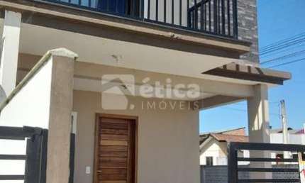 EXCELENTE SOBRADO COM PISCINA NO BAIRRO SANTA REGINA EM ITAJAÍ