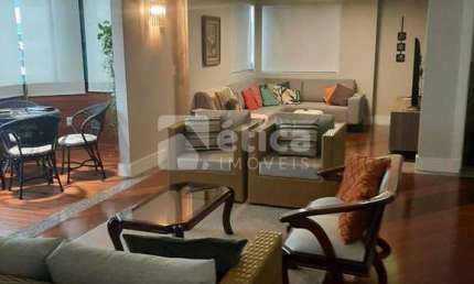 Incrível Apartamento com 03 suítes 01 quarto, Semi Mobiliado no Centro de Itajaí c 238 m  privativos