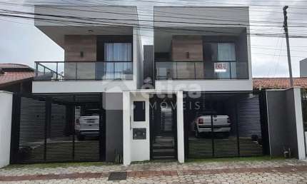 VENDE-SE LINDO SOBRADO DE 3 DORMITÓRIOS  SEMI-MOBILIADO - ALTO PADRÃO - SÃO VICENTE - ITAJAÍ