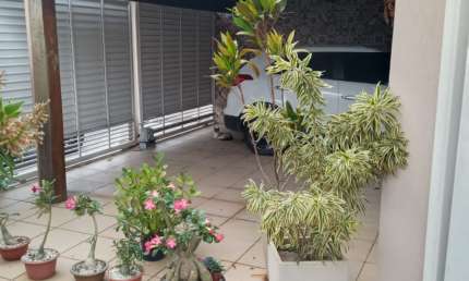 Exelente casa duplex na parte alta do Jardim Vitória