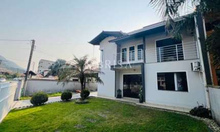 Casa com 3 quartos à venda na Barra do Rio Cerro, Jaraguá do Sul 
