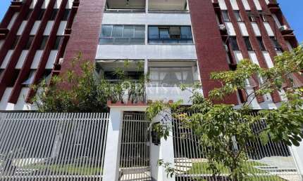 APARTAMENTO SEMIMOBILIADO NO CENTRO DE JARAGUÁ DO SUL