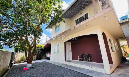 Casa com 5 quartos à venda no Jaraguá 99, Jaraguá do Sul 
