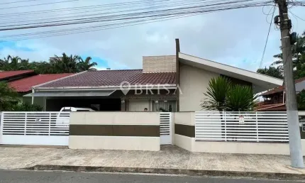 Casa com 3 quartos à venda na Vila Lalau, Jaraguá do Sul 