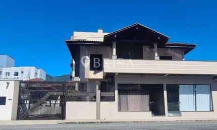 Casa com 3 quartos à venda na Vila Lalau, Jaraguá do Sul 