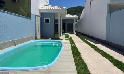 Casa com 2 Quartos, Área gourmet e Piscina à venda, 76 m² por R$ 530.000 - São Bento da Lagoa - Maricá/RJ