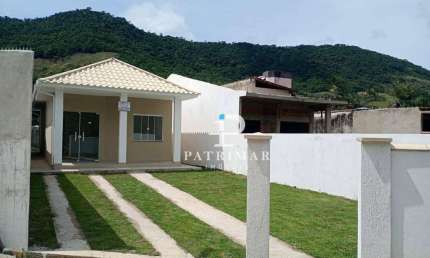 Casa com 2 dormitórios à venda, 76 m² por R$ 330.000,00 - Vale da Figueira (Ponta Negra) - Maricá/RJ